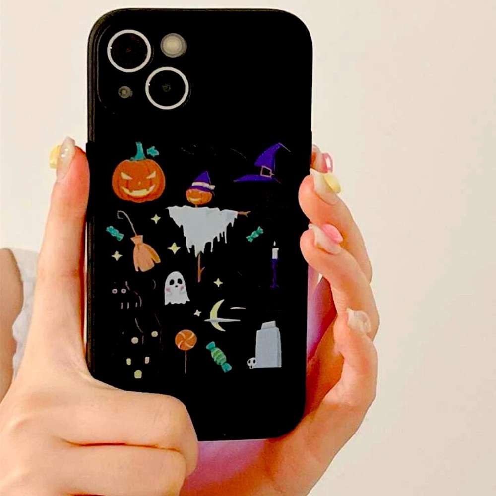 IPhone 12 Halloween phone case